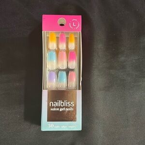 NAILBLISS Salon Gel Long Press On Nails